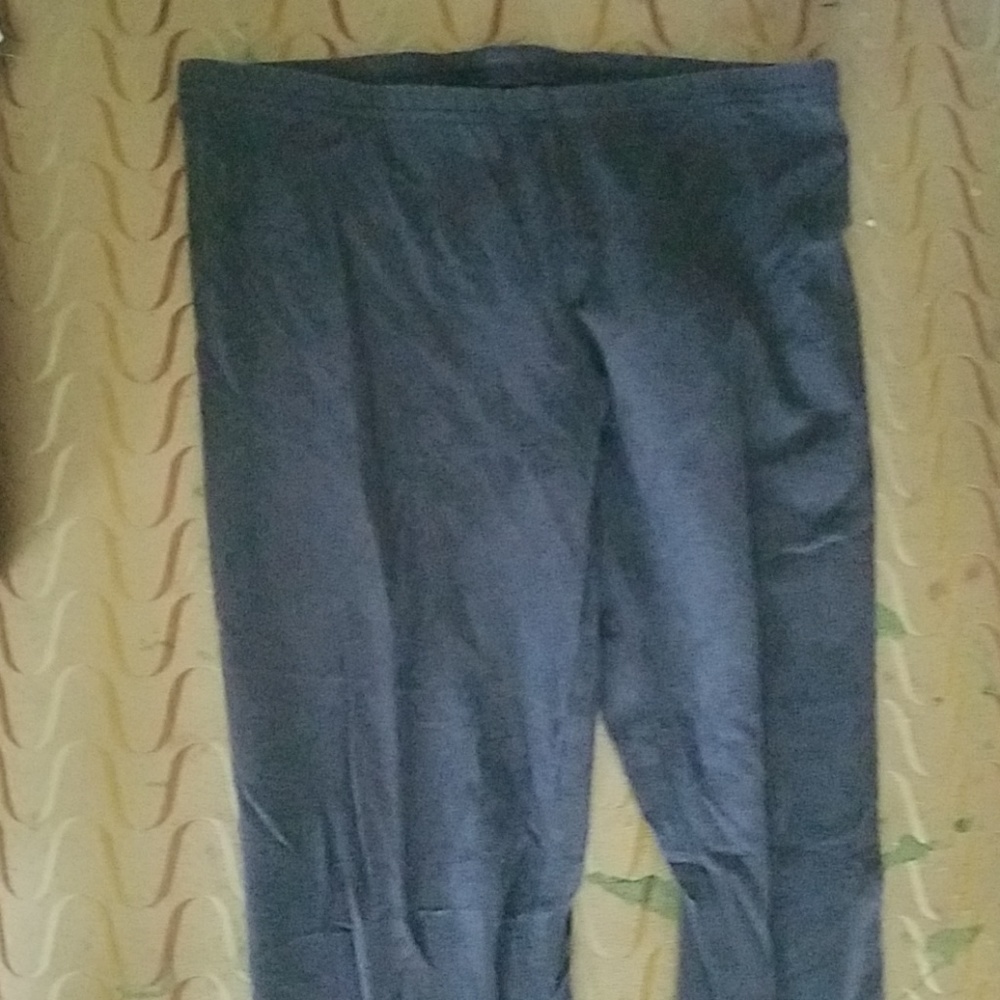 3 pairs of leggings
